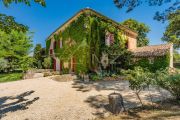 Close to Aix-en-Provence - Provencal farm house with vineyard - photo10