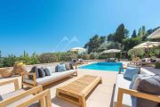 Mougins -  Renovated villa in a private domain - photo2