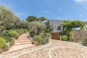 Close to Saint-Paul de Vence - Stunning fully refurbished property - photo3