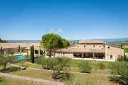 Luberon - Stunning property with heated pool and tennis court - photo2