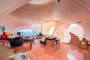 Close to Cannes - The "Bubble Palace" - photo7