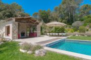 Cannes hinterland - Superb villa in a prestigious gated domain - photo3