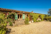 La Croix Valmer-Beautiful Stone property in 9000m2 with vines - photo5