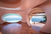 Close to Cannes - The "Bubble Palace" - photo5