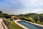 Close to Saint-Paul de Vence - Luxurious Villa within a closed domain - photo3