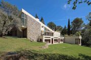 Mougins - Contemporary villa in a closed domain - photo2